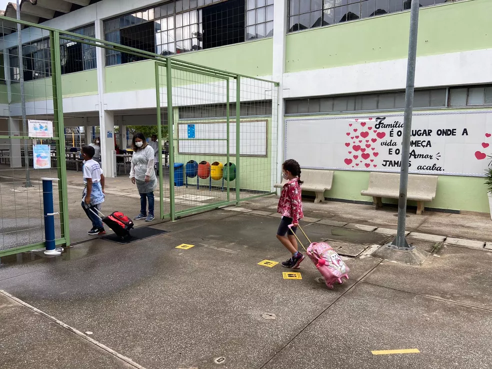 Volta às aulas: mais de 60 mil alunos retornam às salas de aula na rede municipal de Betim