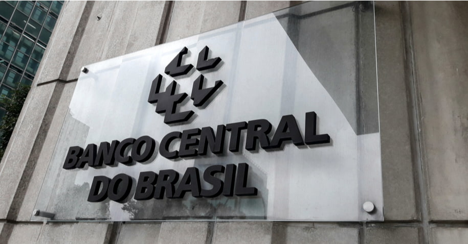 Banco Central corta taxa Selic para 13,75% e dólar recua no mercado financeiro
