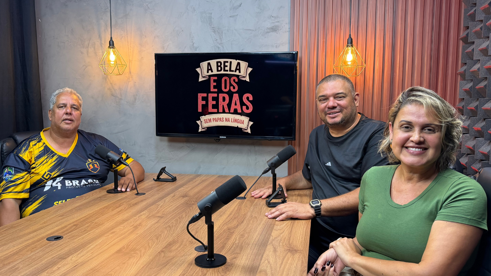 Podcast “A Bela e os Feras” anuncia retorno das transmissões ao vivo em novembro
